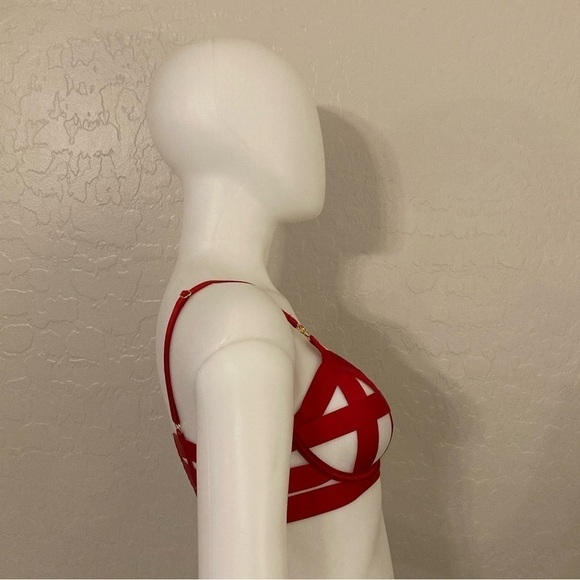 Victoria’s Secrets Lipstick Red Strapy Open Cup Demi Bra 32D - Picture 3 of 11